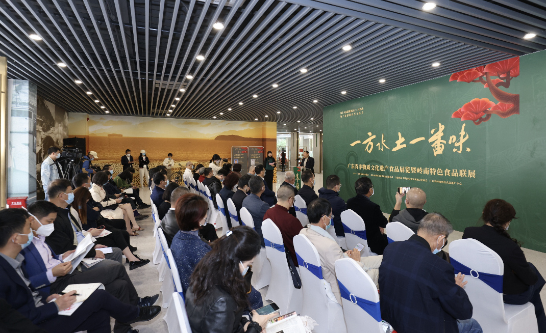 巖星誠(chéng)邀您共聚粵港澳大灣區(qū)老字號(hào)(文化)博覽會(huì)插圖(4) 巖星誠(chéng)邀您共聚粵港澳大灣區(qū)老字號(hào)(文化)博覽會(huì)插圖(4)